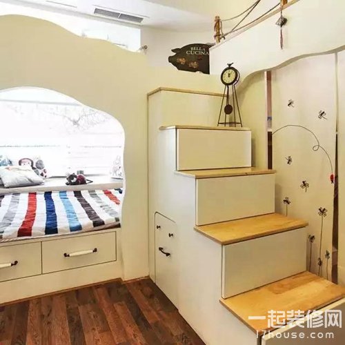 实用的家庭楼梯收纳设计案例欣赏
